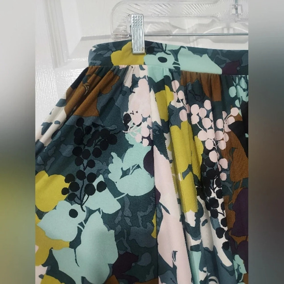 Grace Elements Multicolored Floral Midi Skater Skirt in Size XL - Picture 2 of 10